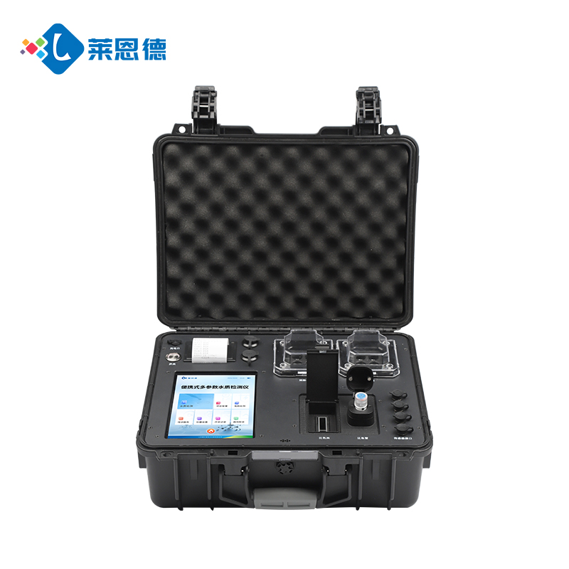 便攜式多參數(shù)水質(zhì)檢測(cè)儀